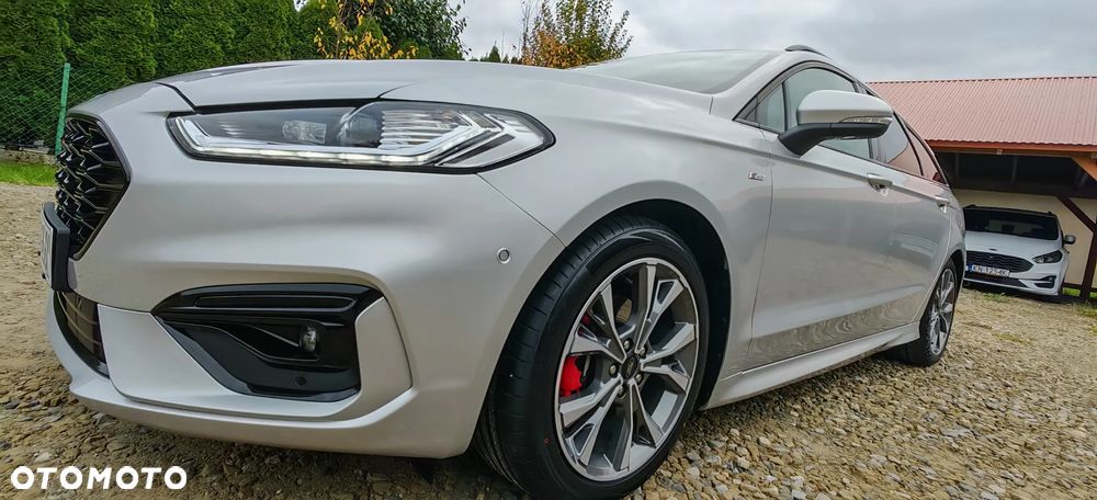 Ford Mondeo - 12