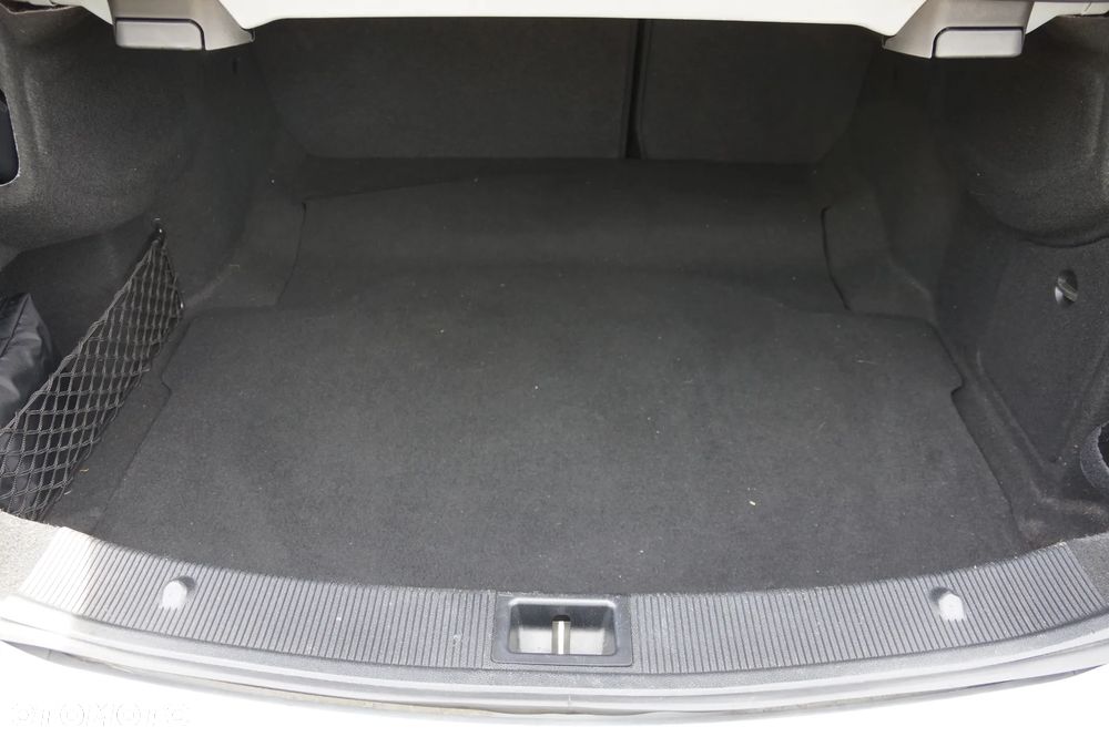 Mercedes-Benz Klasa E 220 CDI DPF BlueEFFICIENCY Automatik Avantgarde - 29