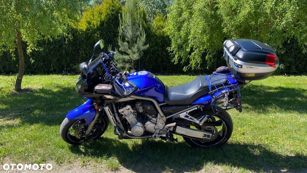 Yamaha FZS - 2