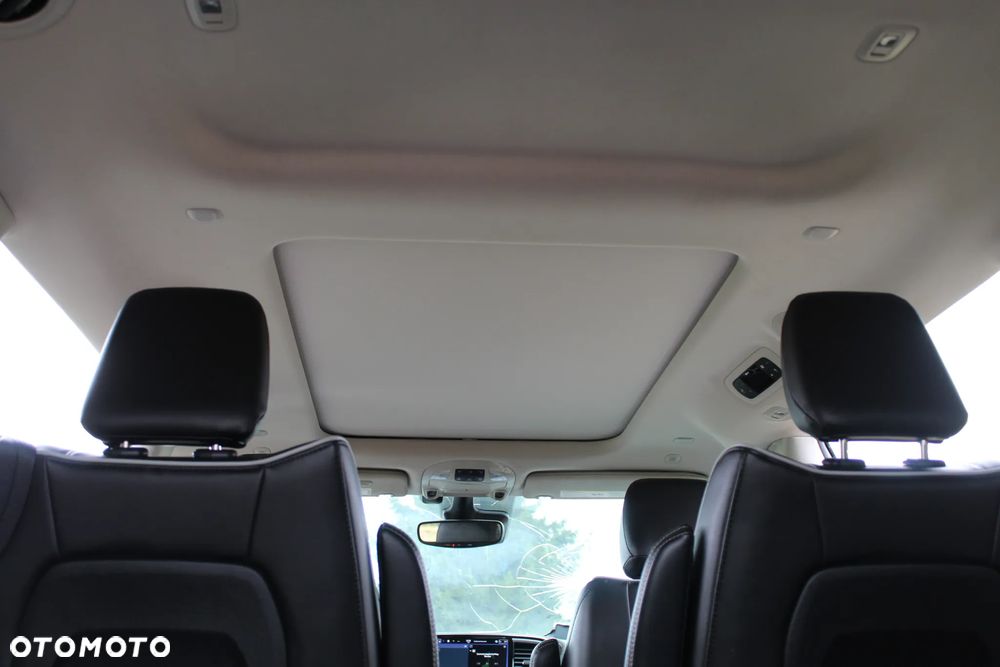 Chrysler Pacifica - 31