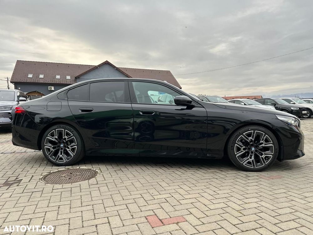 BMW Seria 5 520d xDrive AT MHEV - 15