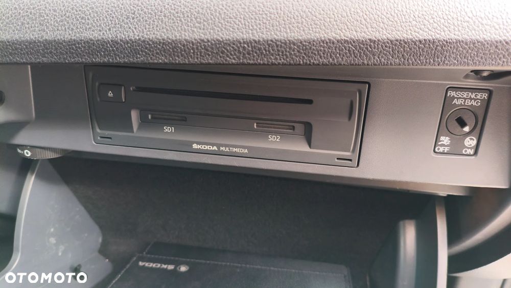 Skoda Superb 2.0 TDI L&K DSG - 34