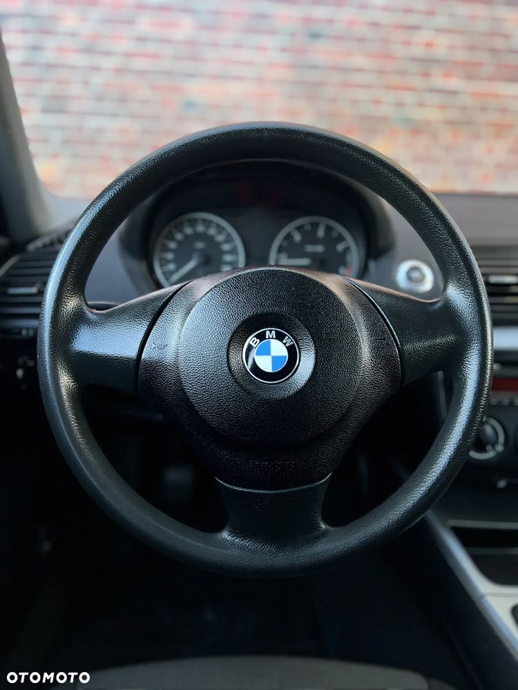 BMW Seria 1 118d - 30