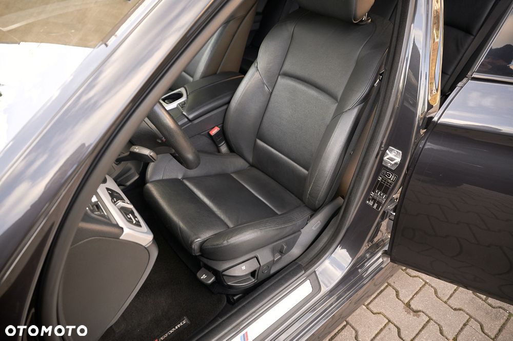 BMW Seria 5 520d Luxury Line - 24