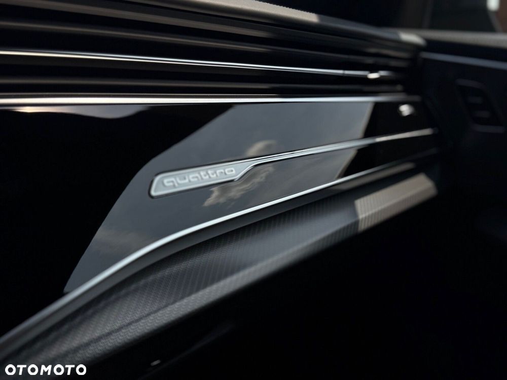 Audi RS Q8 - 25