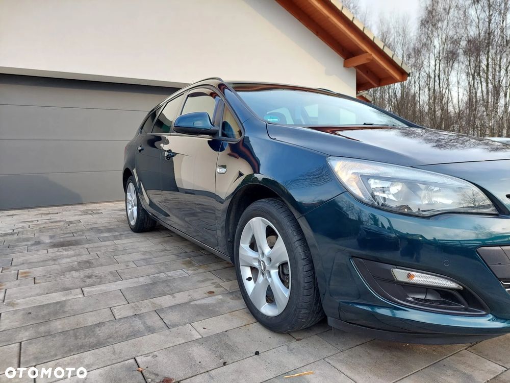 Opel Astra 1.4 Turbo Exklusiv - 37