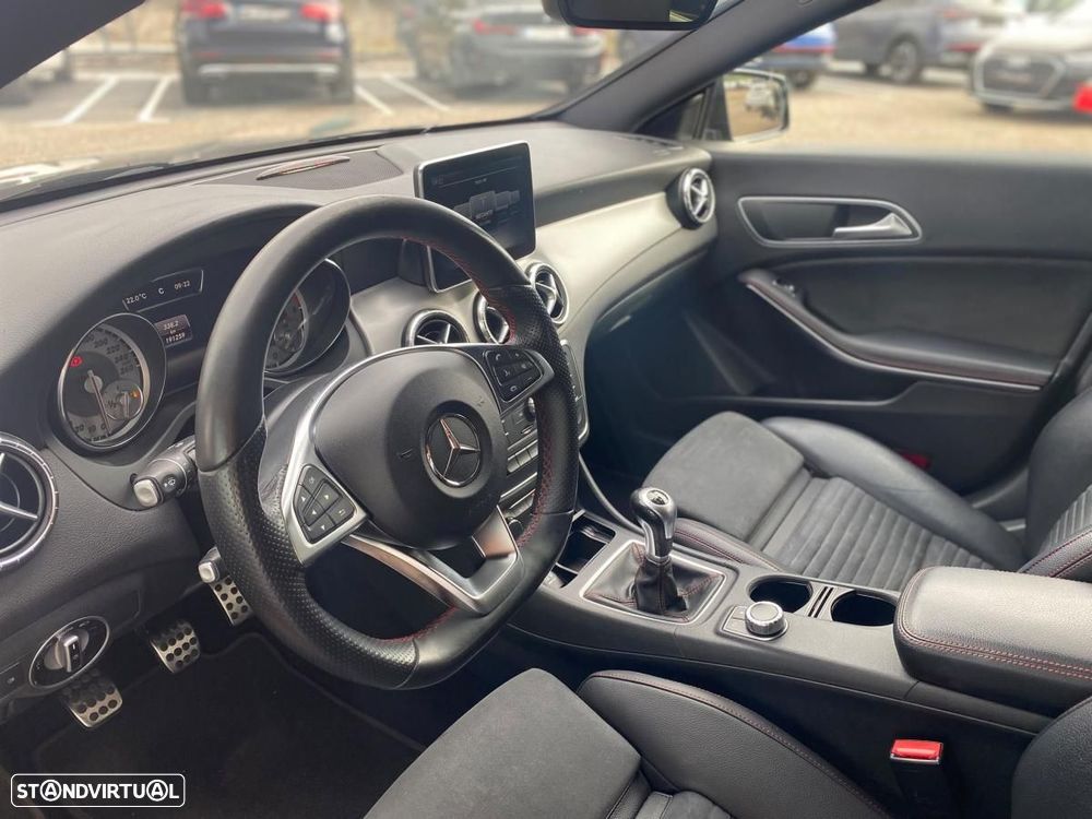Mercedes-Benz CLA 180 d Shooting Brake - 20
