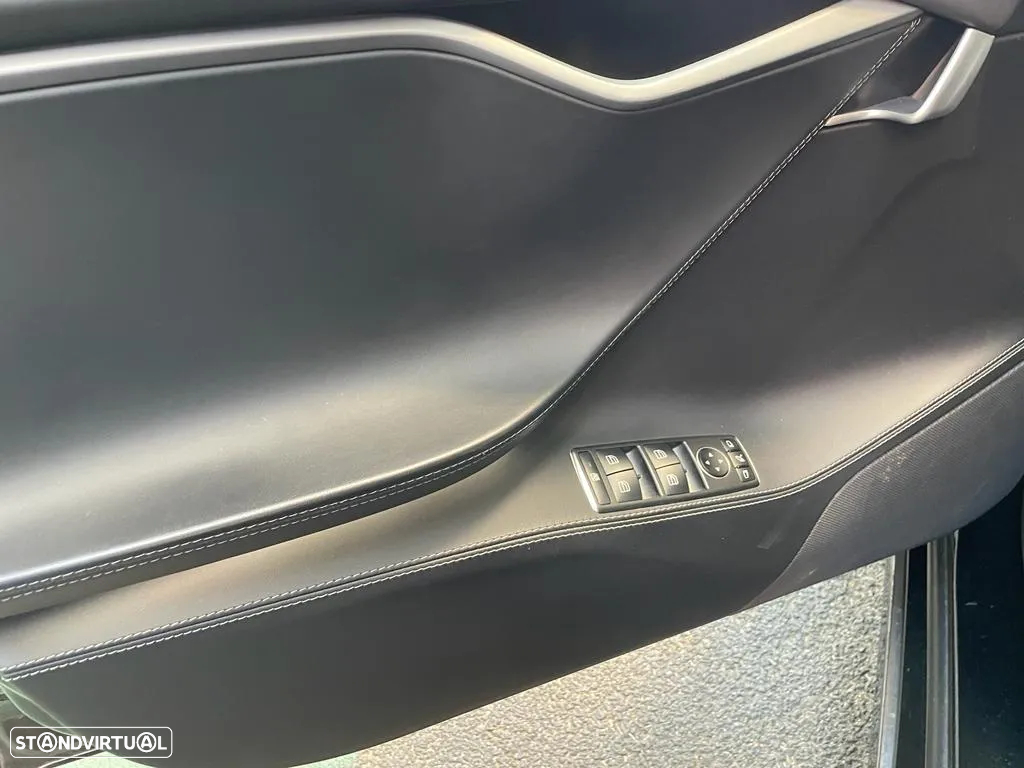 Tesla Model S 75 - 11