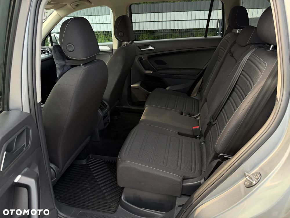 Volkswagen Tiguan Allspace 2.0 TSI 4Mot Highline DSG - 23