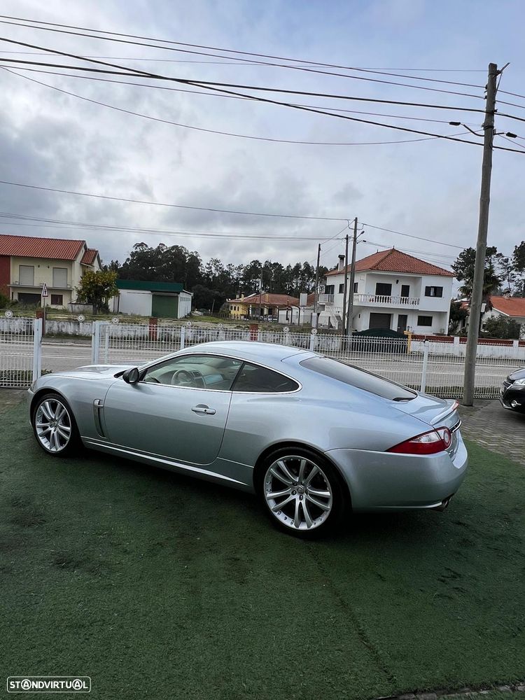 Jaguar XK XK8 Coupe - 10