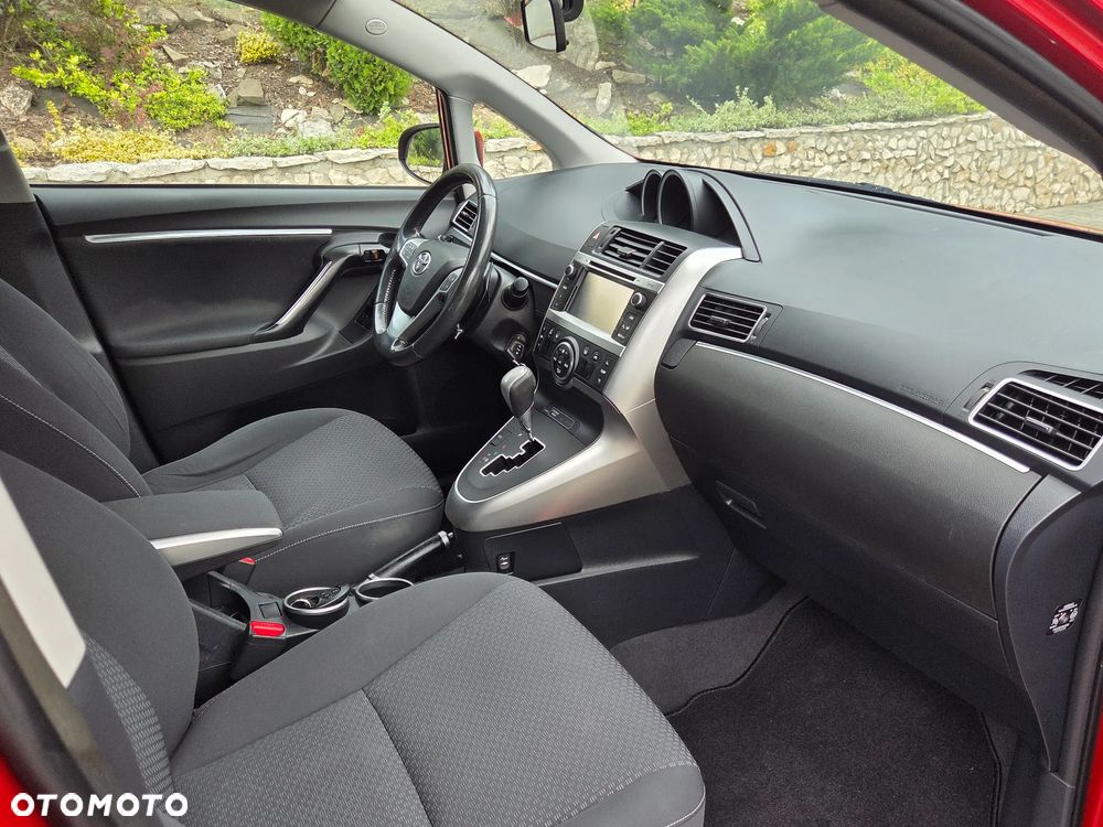 Toyota Verso 1.8 Premium MS - 19