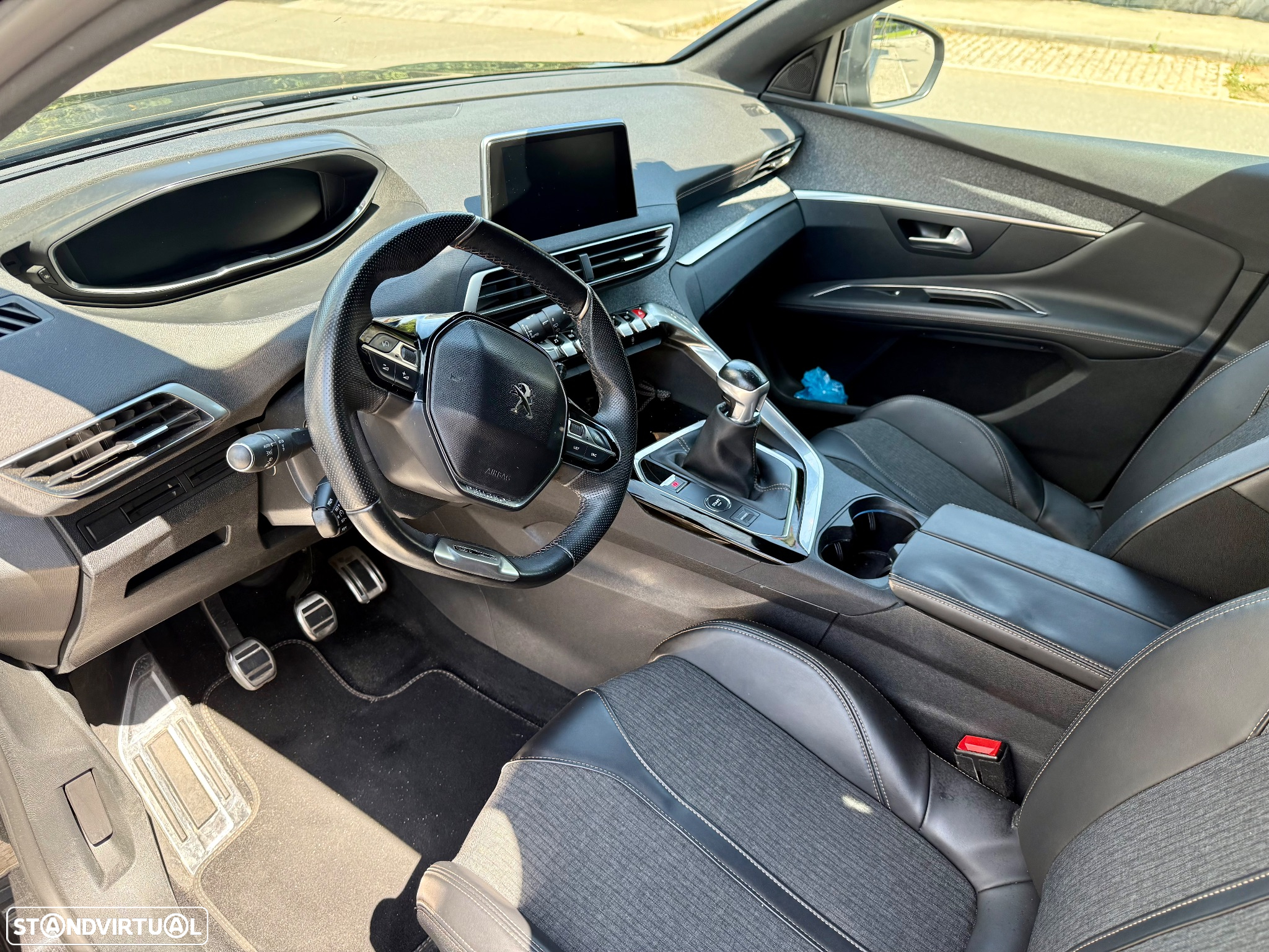 Peugeot 3008 1.2 PureTech GT Line - 24
