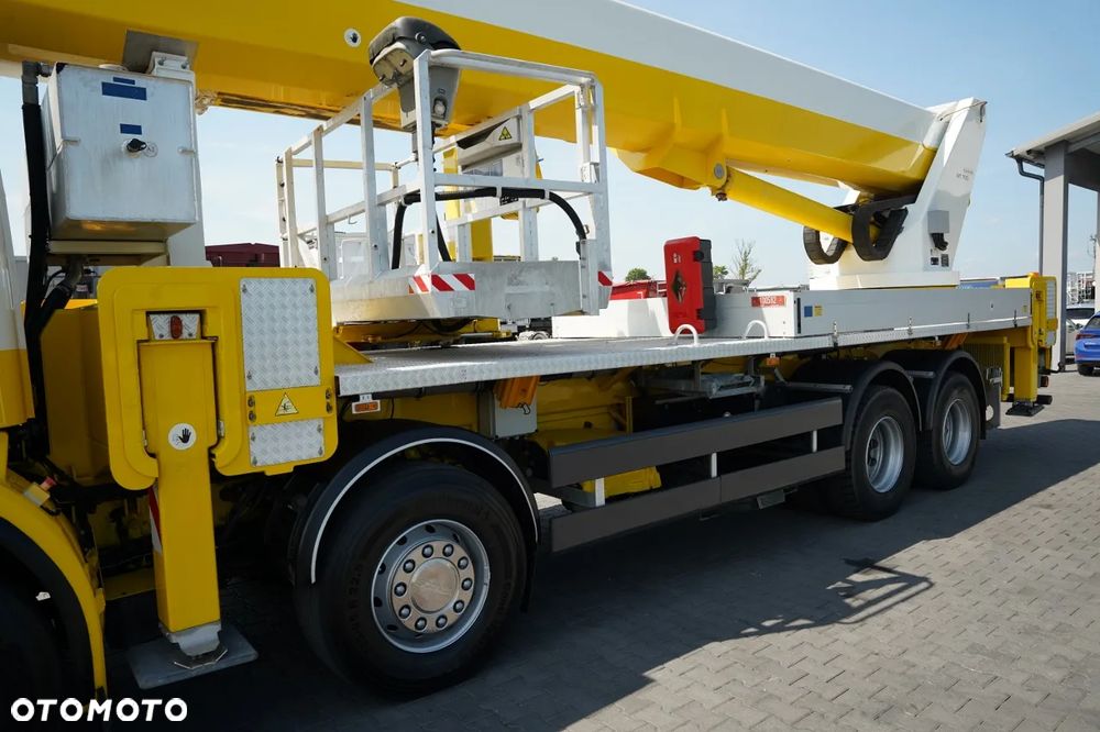 Scania P 380 / 8x4 / PODNOŚNIK KOSZOWY / PALFINGER WT 700 / WYSOKOŚĆ ROBOCZA 70 M / - 10