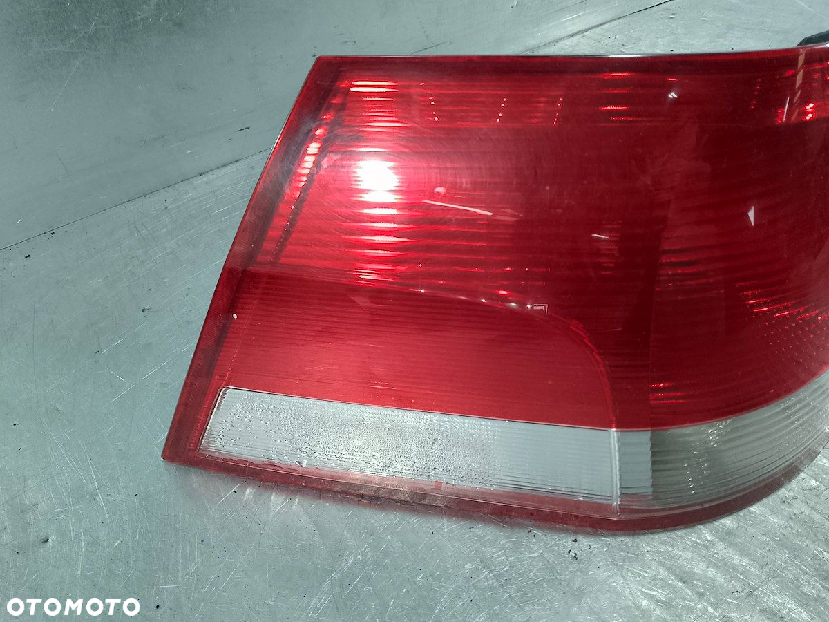 LAMPA TYLNA LEWA OPEL VECTRA C 24469461  13184022LD KOMBI - 2