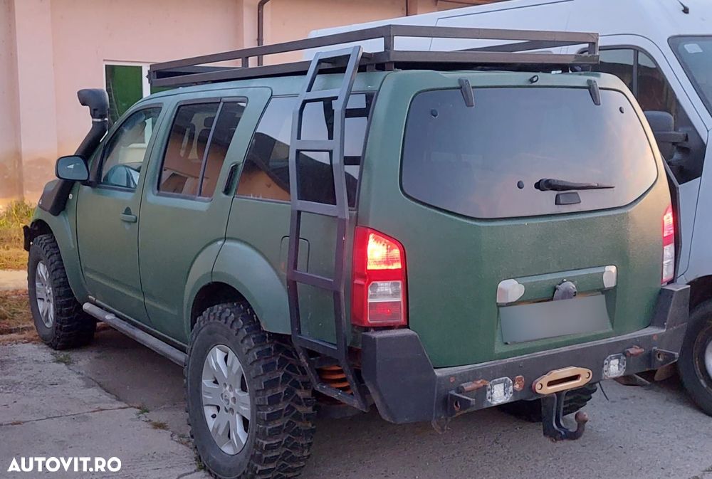 Nissan Pathfinder - 7