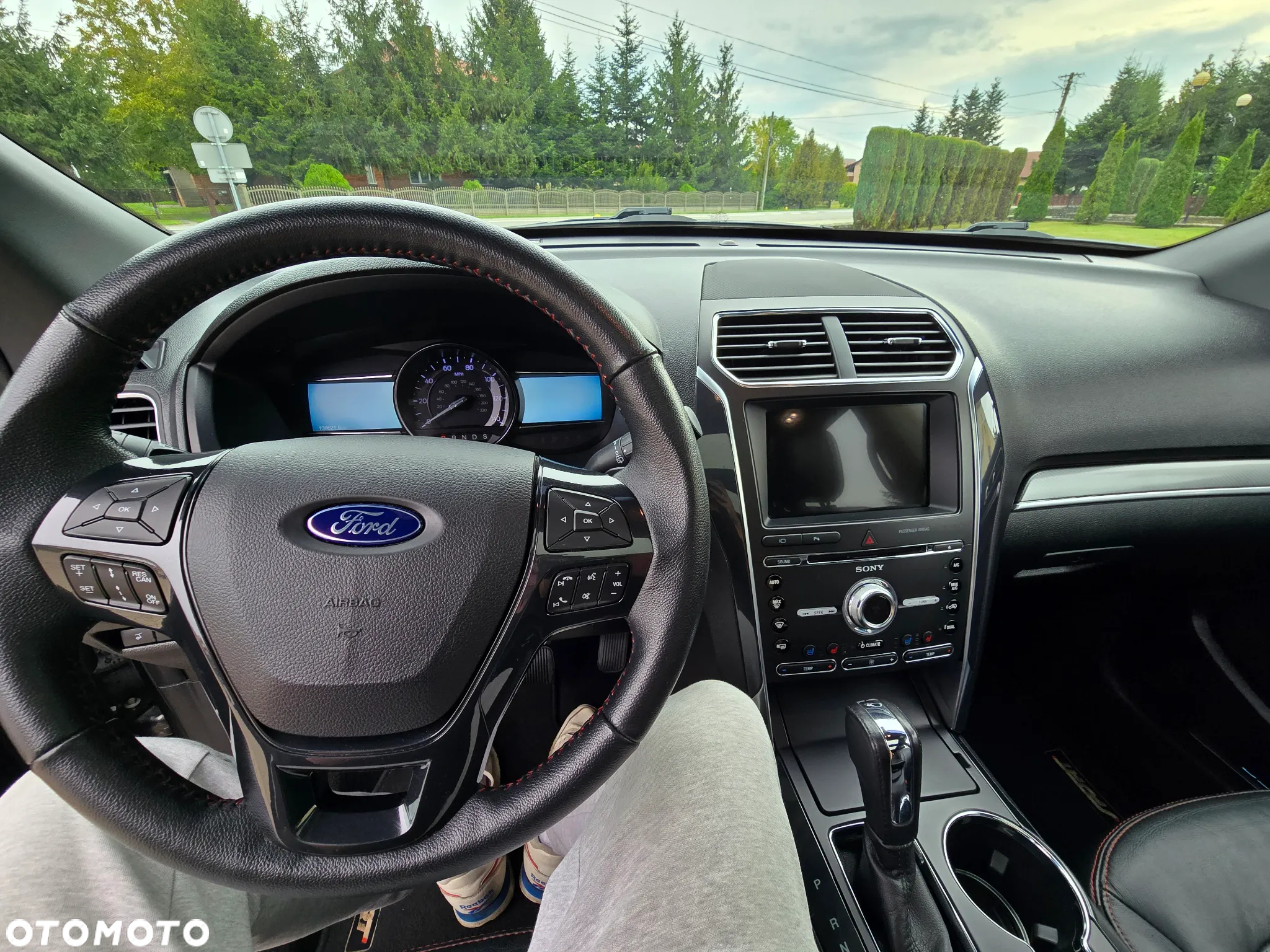 Ford Explorer - 7