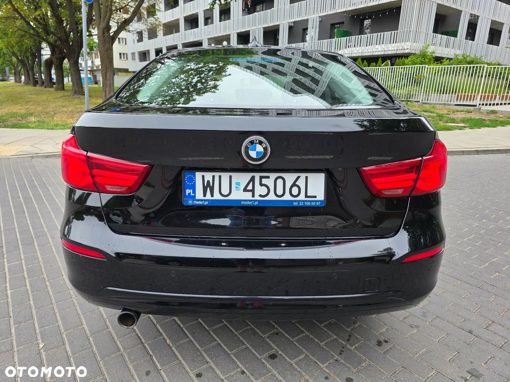 BMW Seria 3 318d Sport Line - 29