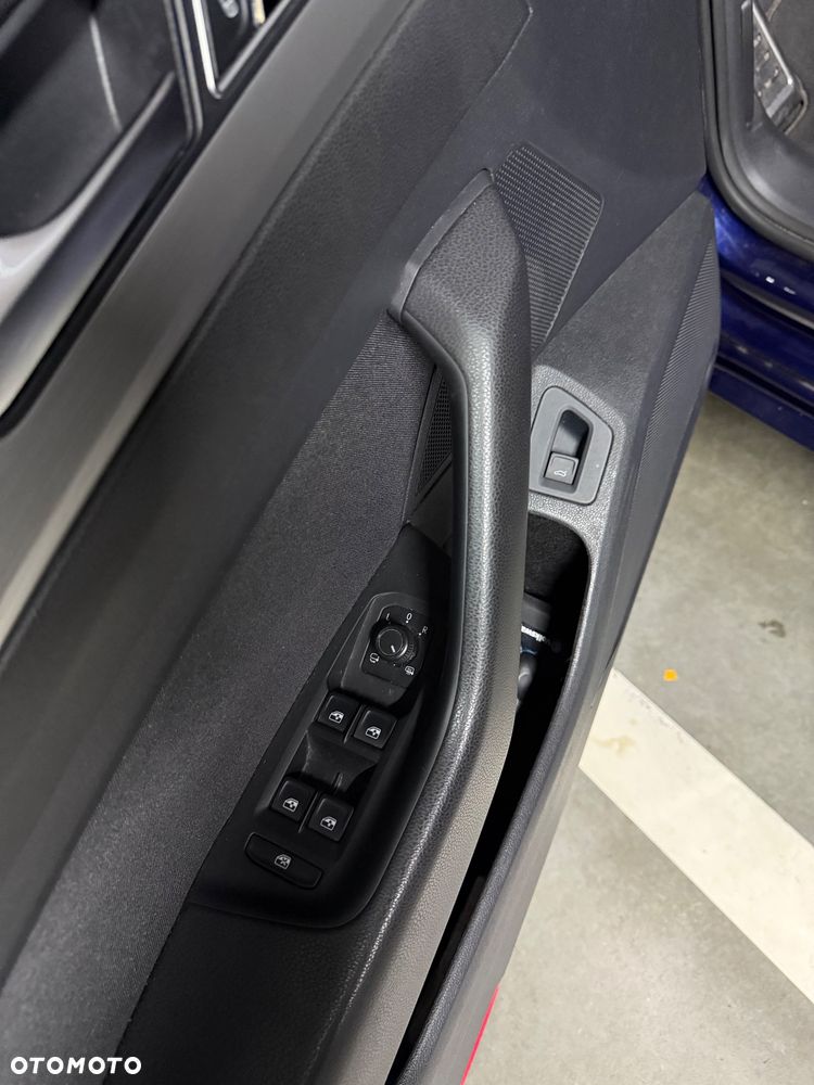 Volkswagen Arteon 2.0 TDI SCR DSG - 39