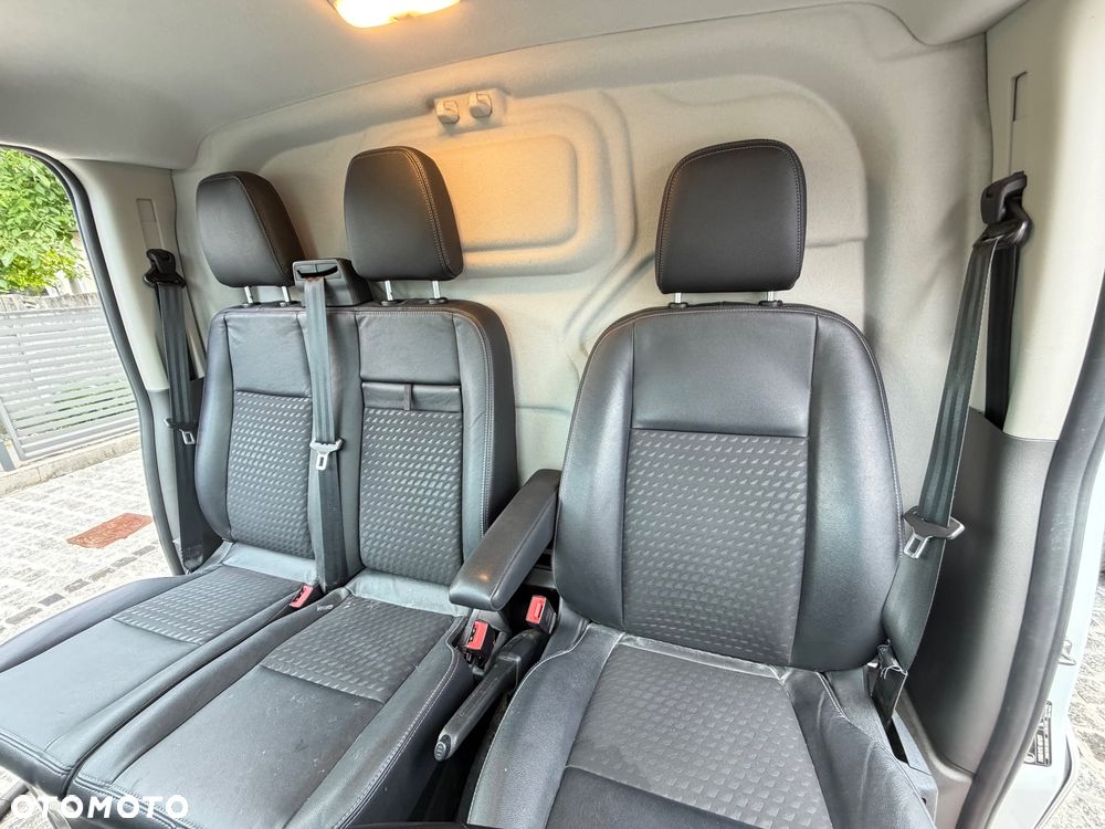 Ford TRANSIT CUSTOM SPORT - 13