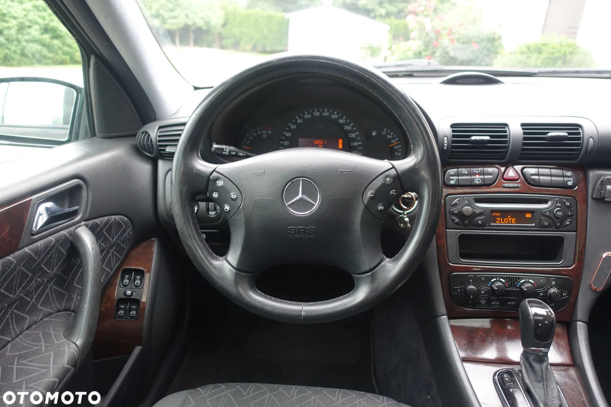 Mercedes-Benz Klasa C 180 T Kompressor Automatik Avantgarde - 39