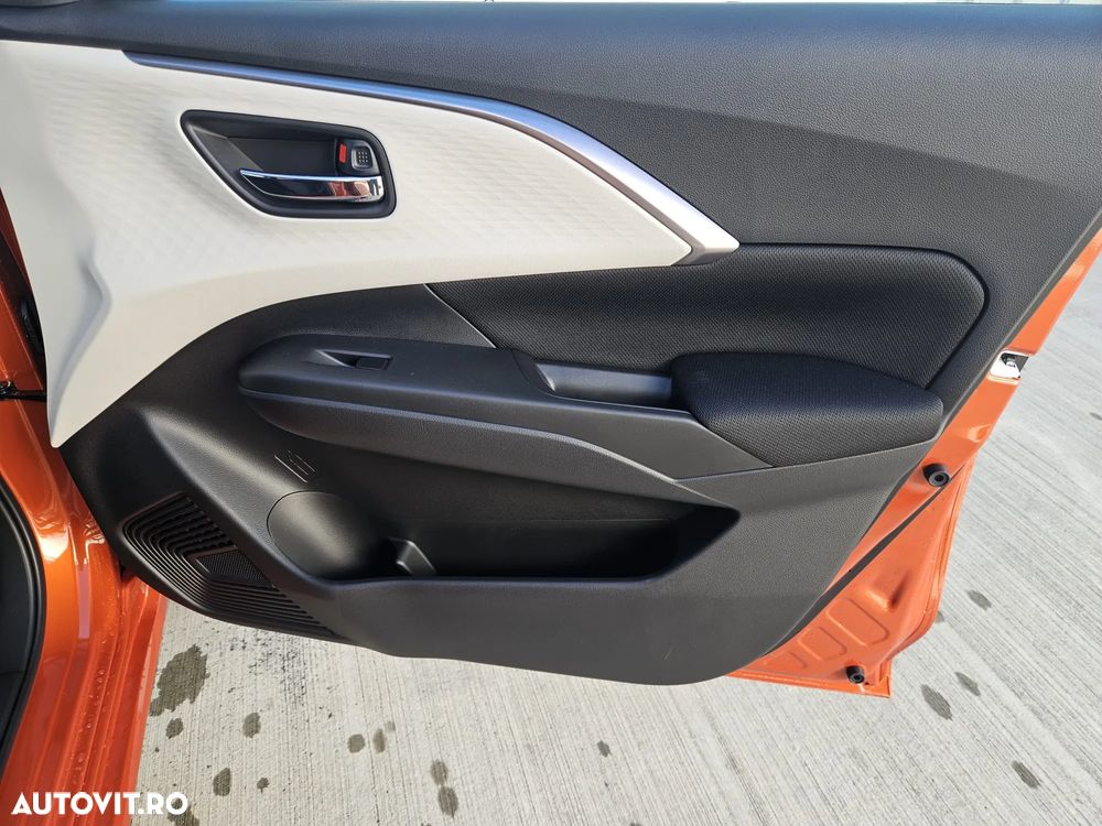 Suzuki Swift 1.2 Dualjet 12V MHEV CVT Spirit - 26