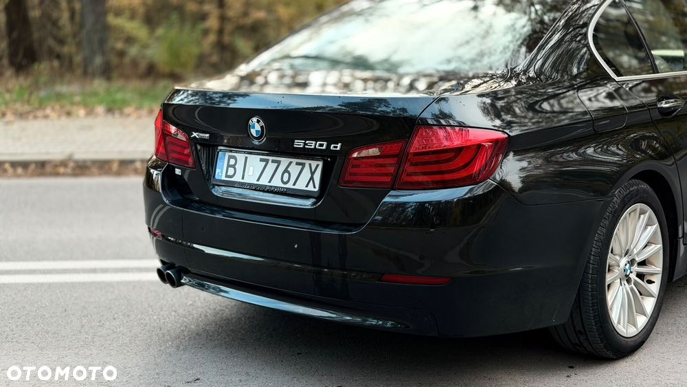 BMW Seria 5 530d xDrive - 17