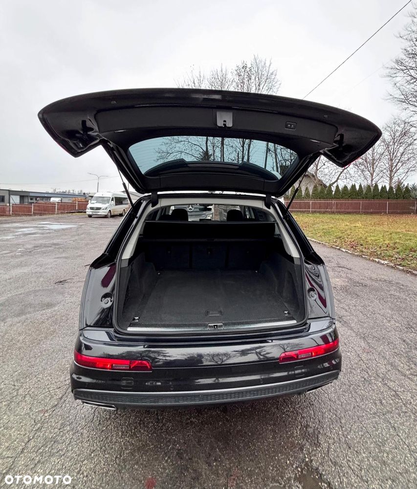 Audi Q7 - 10