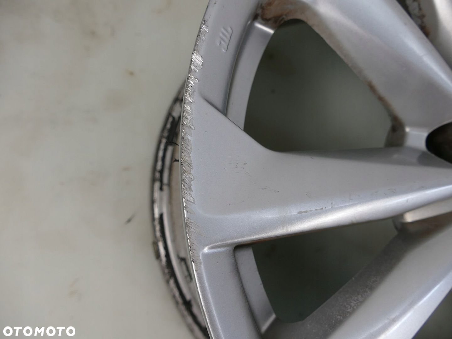 NISSAN QASHQAI J11 FELGI ALUMINIOWE 17" X 7J - 12