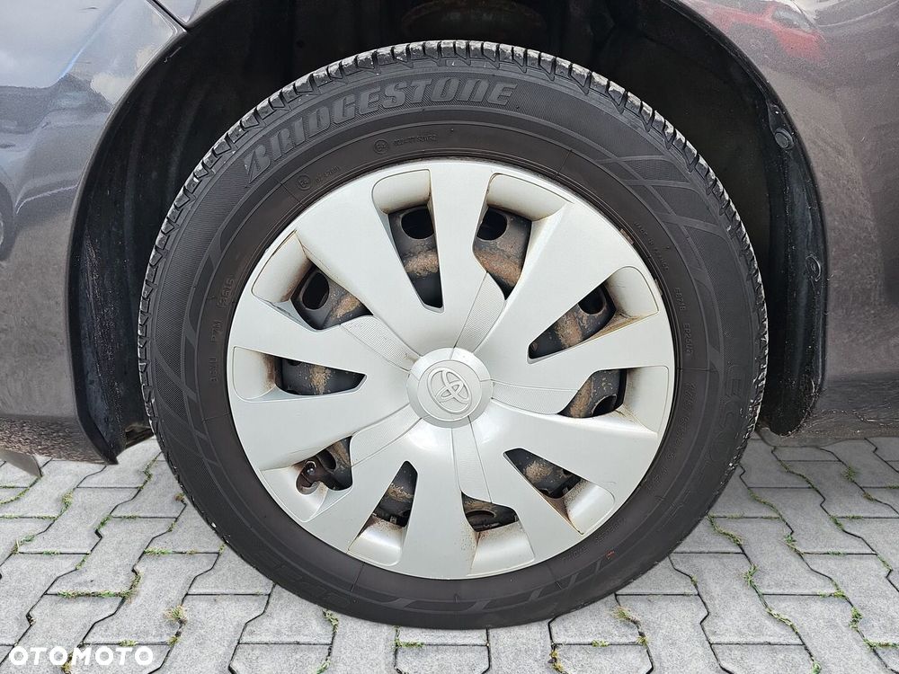 Toyota Yaris 1.0 Life EU6 - 10