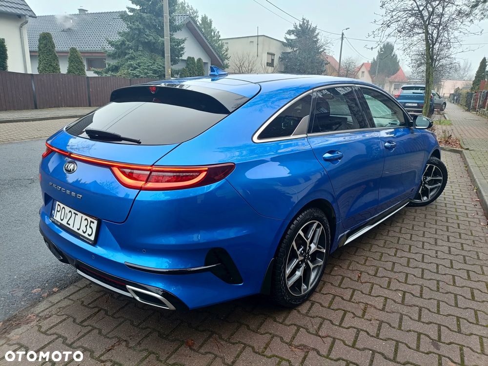 Kia ProCeed - 2