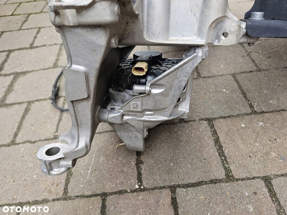 wózek sanki poduszka audi a4 a5 8w - 6