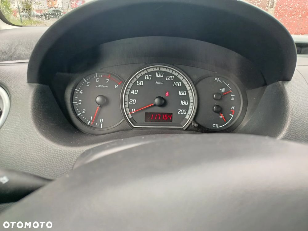 Suzuki Swift 1.3 Club - 14