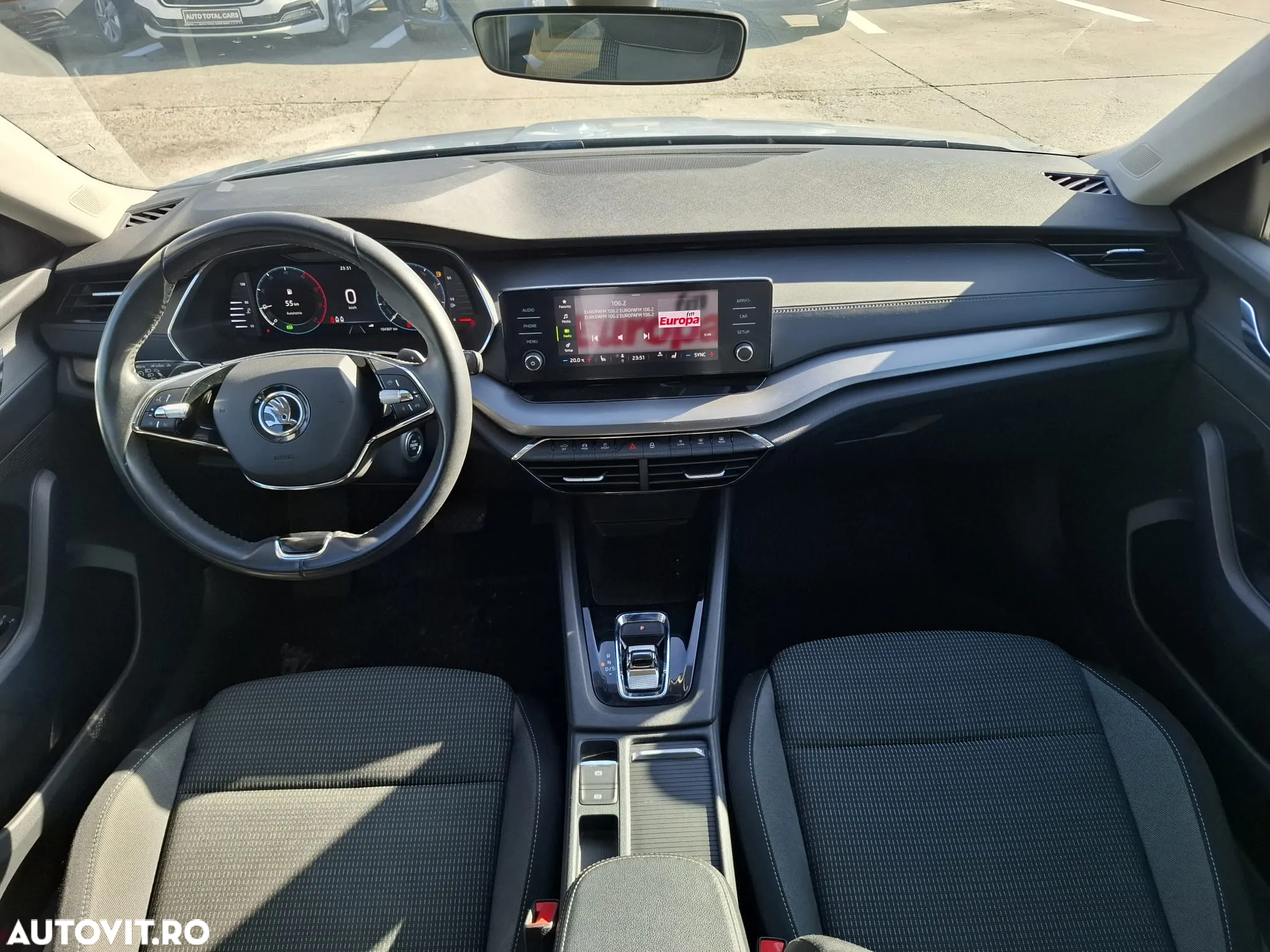 Skoda Octavia Combi 2.0 TDI DSG Style - 16