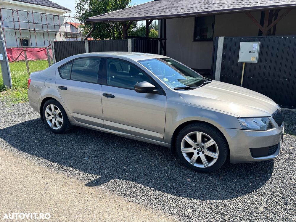 Skoda Octavia 1.6 TDI STYLE - 5