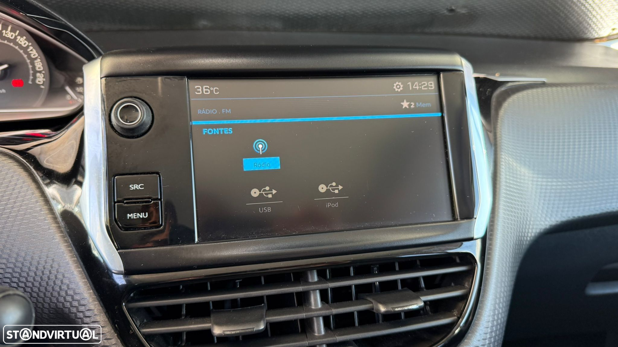 Peugeot 2008 1.2 PureTech Style - 29