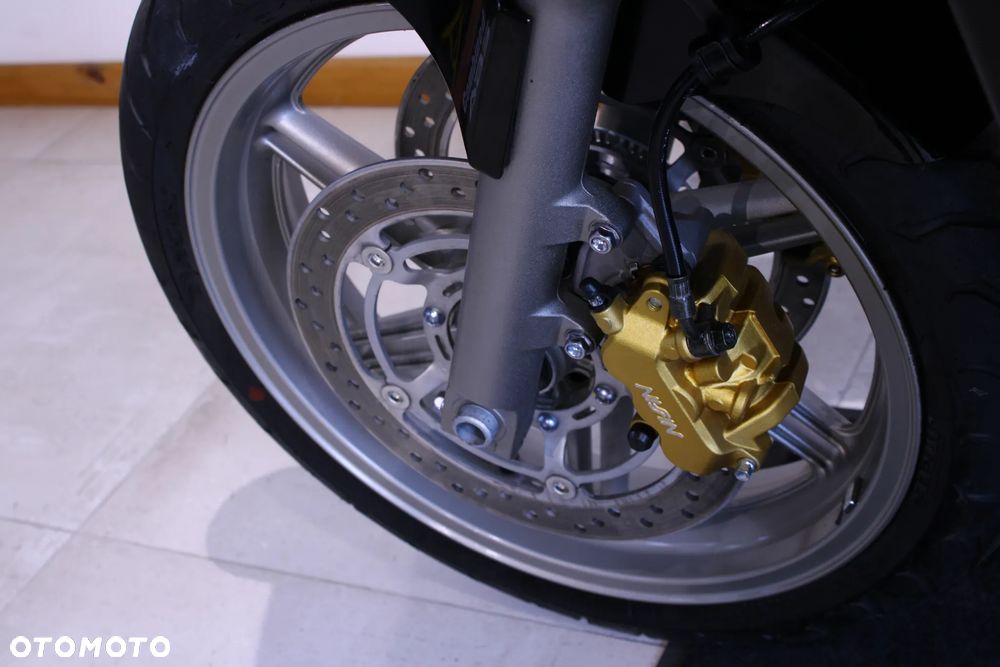 Honda CBF - 30