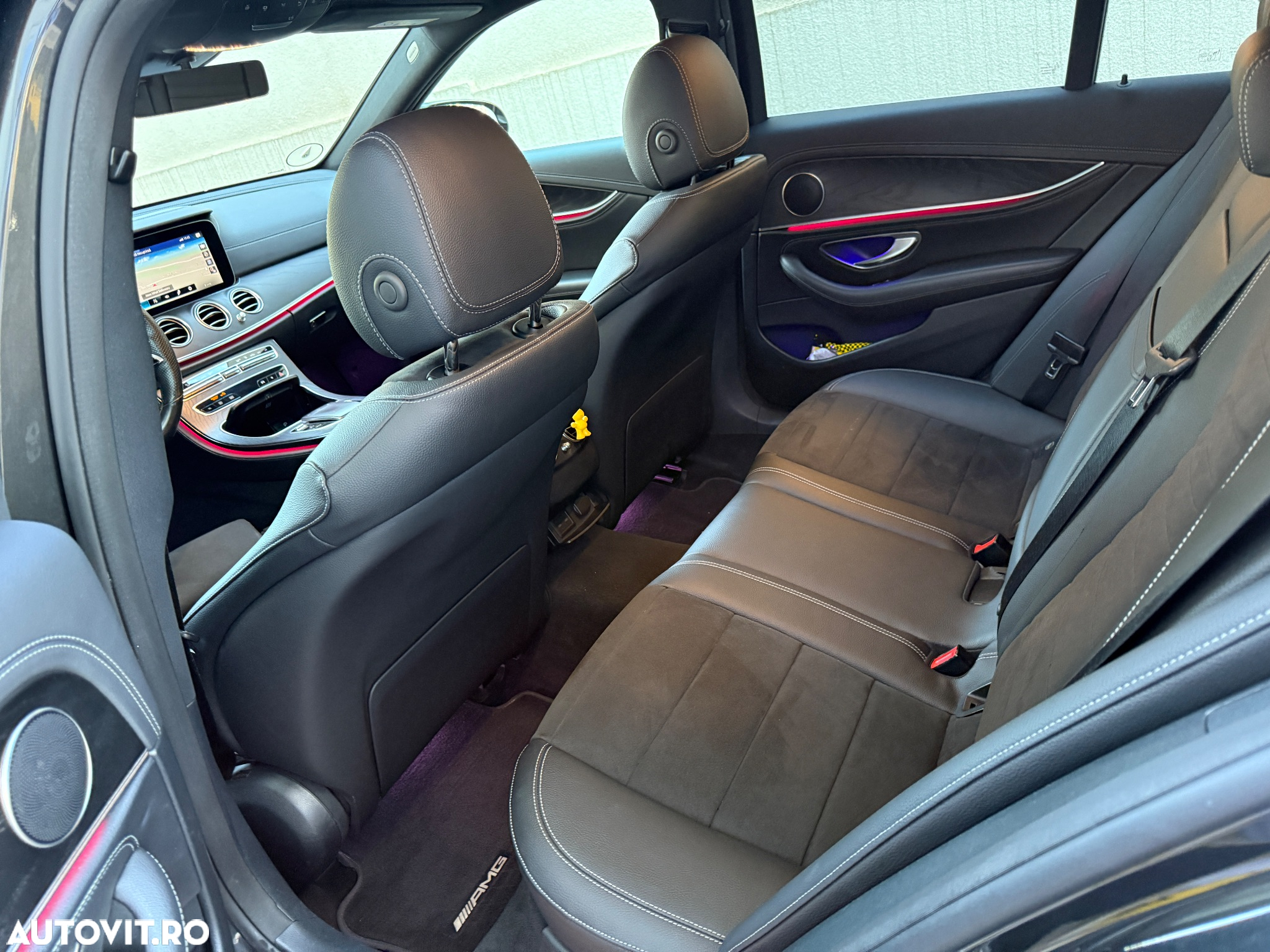 Mercedes-Benz E 300 Hybrid de T-Modell Aut. - 12