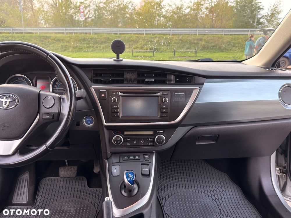 Toyota Auris - 5