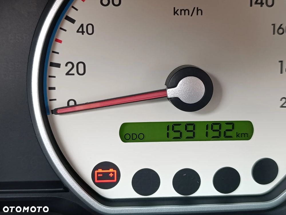 Hyundai i10 1.1 expression - 8