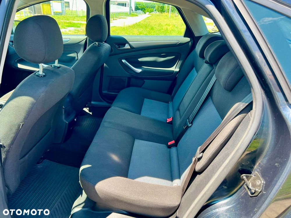 Ford Mondeo - 16