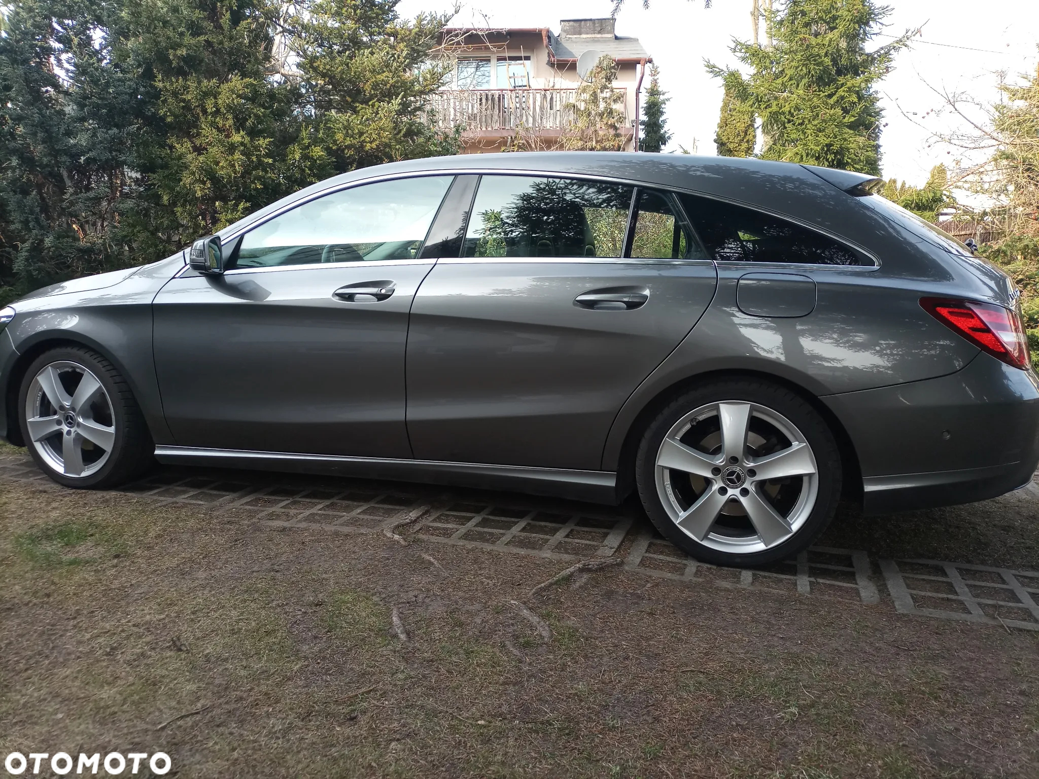 Mercedes-Benz CLA 220 4-Matic - 2