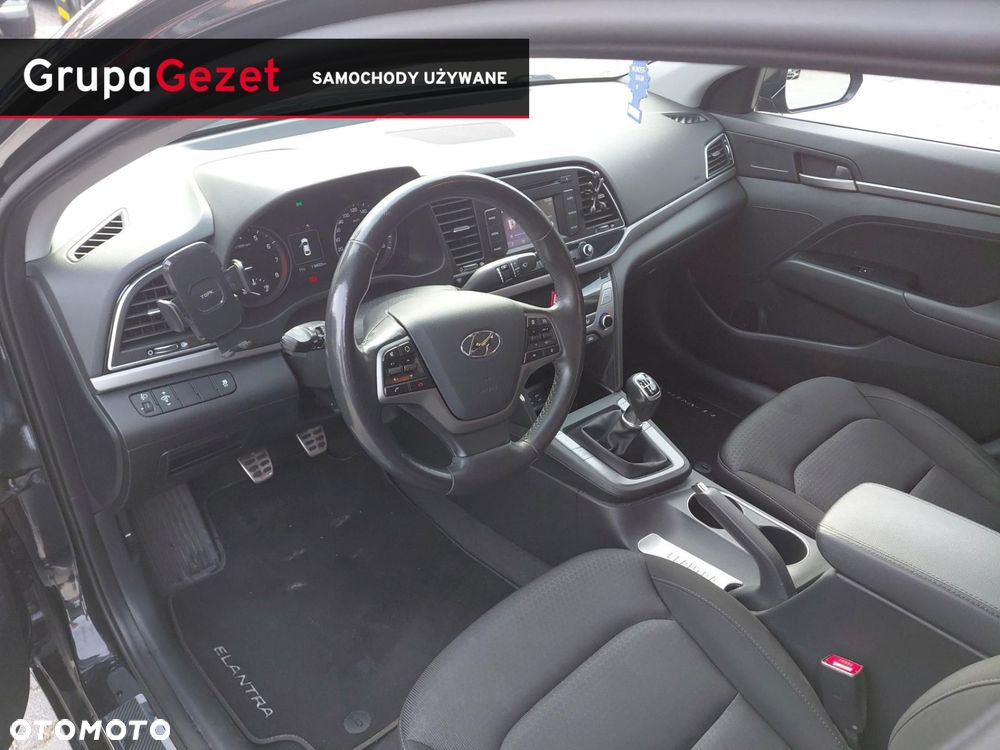 Hyundai Elantra 2017