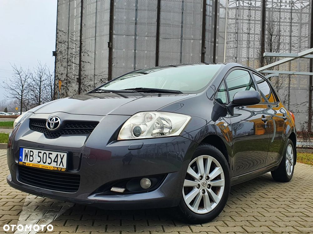 Toyota Auris 1.6 VVT-i Sol - 2