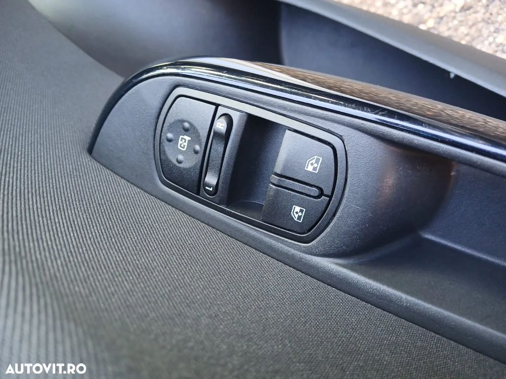 Opel Corsa 1.2 TWINPORT ECOTEC Active - 7