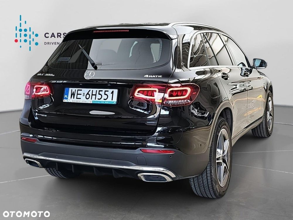 Mercedes-Benz GLC 300 e 4-Matic - 3