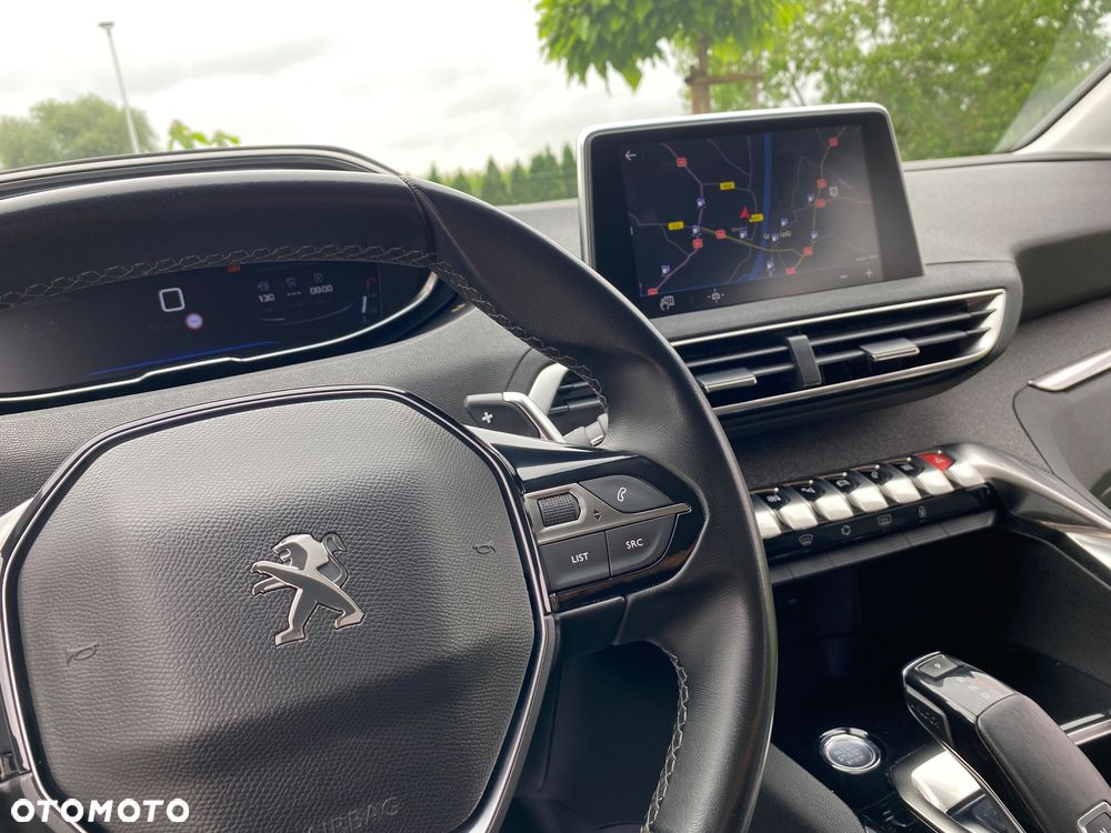 Peugeot 3008 1.2 PureTech GPF Allure S&S EAT8 - 10
