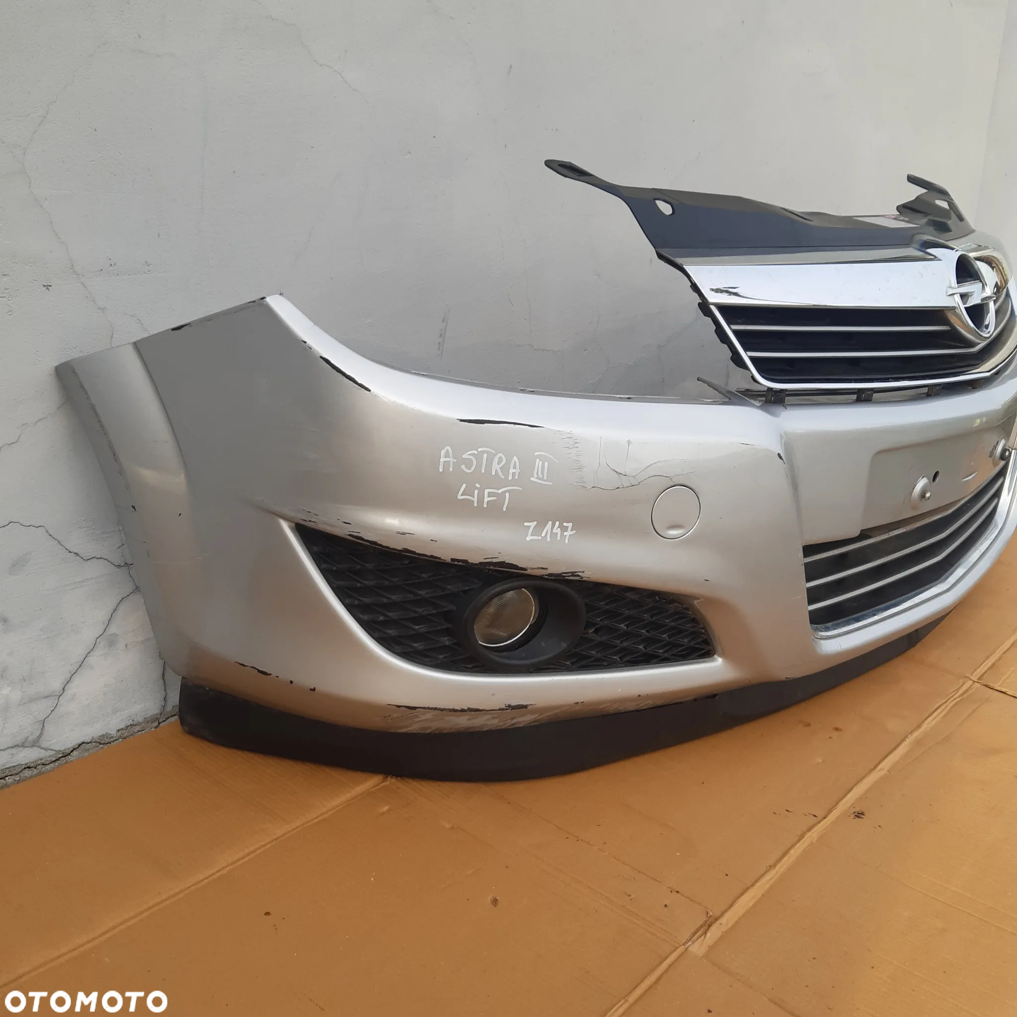 ASTRA III H LIFT ZDERZAK PRZÓD GRILL Z147 - 2