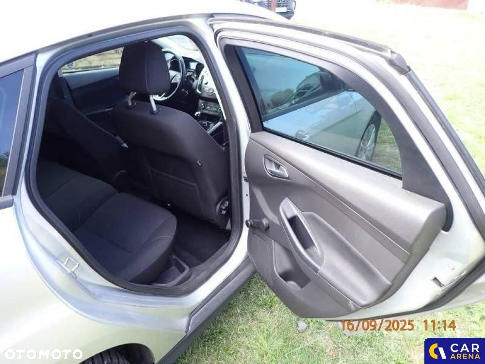 Ford Focus 1.6 Trend - 20