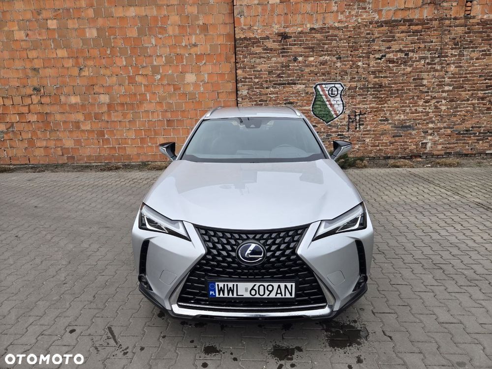 Lexus UX 250h