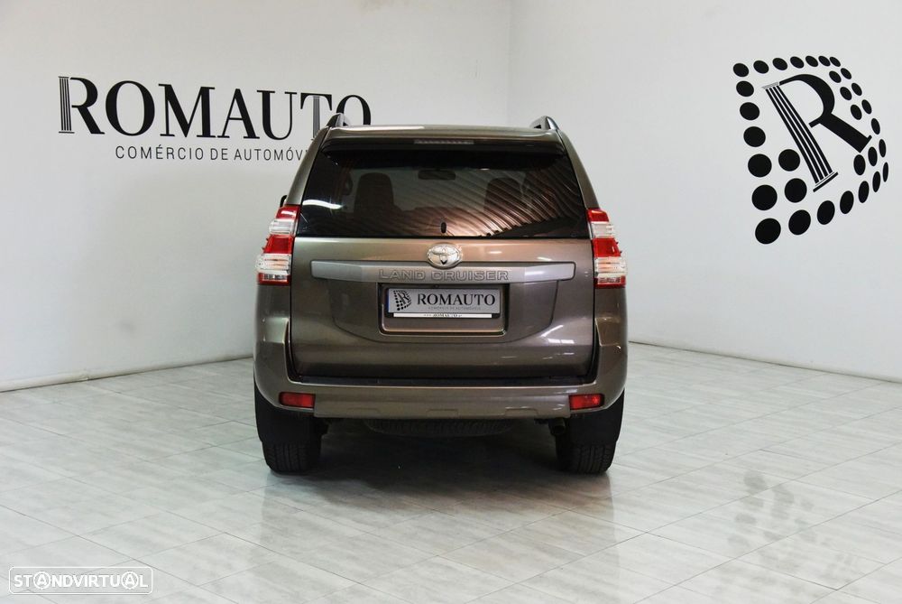 Toyota Land Cruiser 2.8 D-4D CA - 8